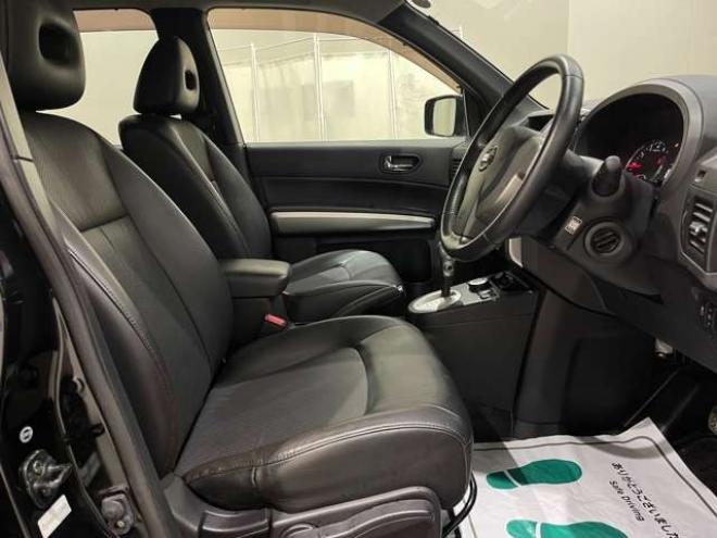 エクストレイル2.0 20X 4WD　ハイパールーフレール　ナビ　バックカメラ 2000