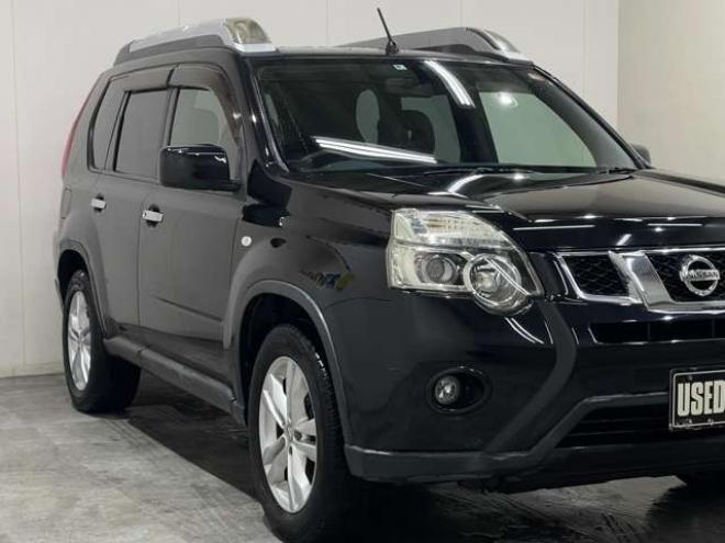 エクストレイル2.0 20X 4WD　ハイパールーフレール　ナビ　バックカメラ 2000