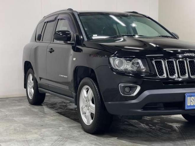 コンパスノース 4WD　ワンオーナー　クルコン　バックカメラ 正規輸入車 2400