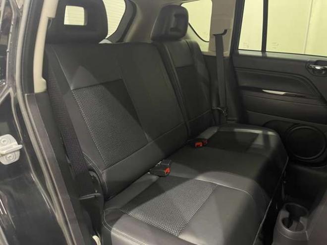 コンパスノース 4WD　ワンオーナー　クルコン　バックカメラ 正規輸入車 2400