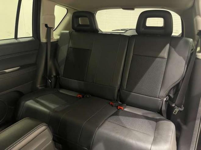 コンパスノース 4WD　ワンオーナー　クルコン　バックカメラ 正規輸入車 2400
