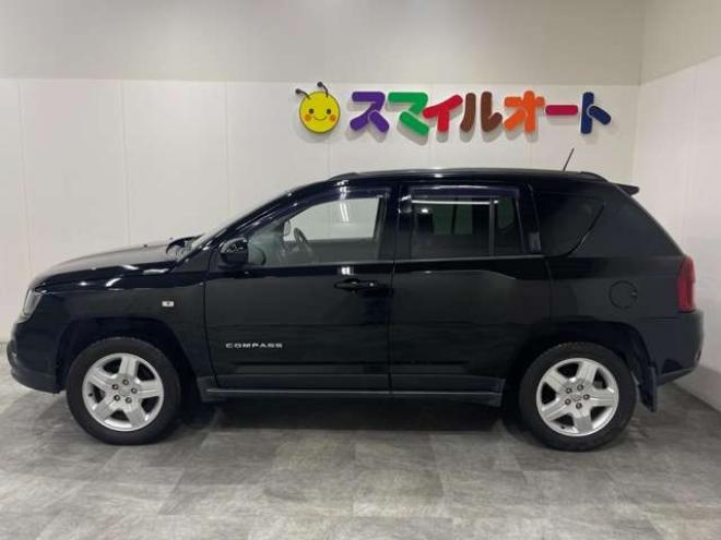 コンパスノース 4WD　ワンオーナー　クルコン　バックカメラ 正規輸入車 2400