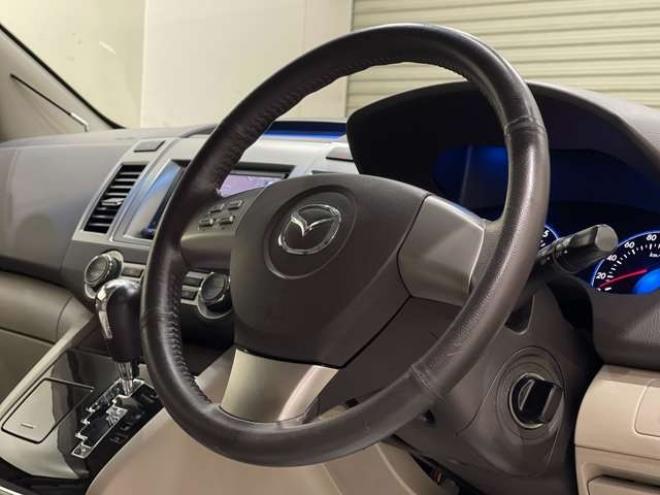 MPV2.3 23C　両側電動ドア　HDDナビ　バックカメラ 2WD 2300