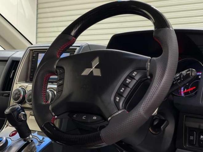 デリカD：5 2.4 シャモニー 4WD　グリルガード　フリップダウンモニター 2400