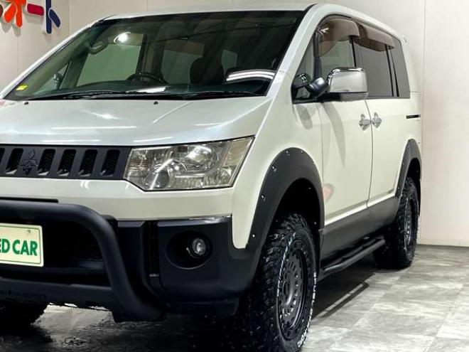 デリカD：5 2.4 シャモニー 4WD　グリルガード　フリップダウンモニター 2400