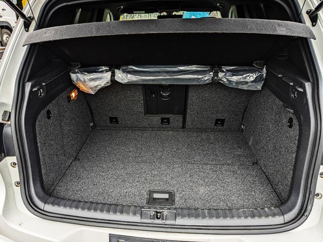 ティグアン2.0TSI＿Rライン４モーション 4WD 2000 5Dr