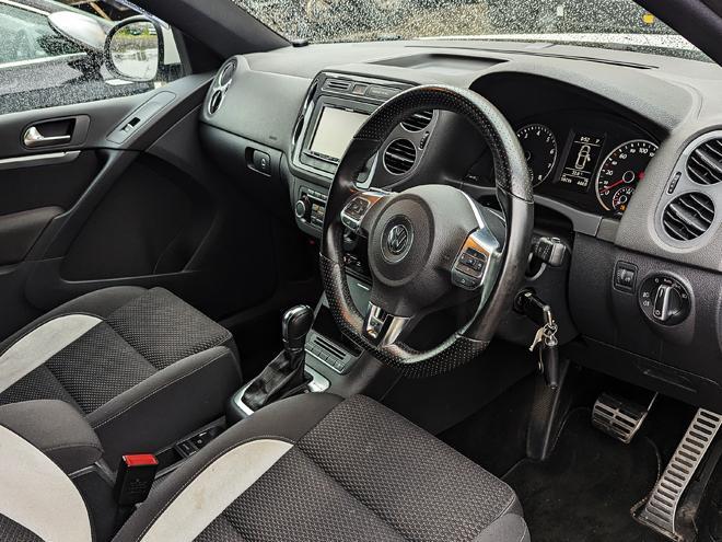 ティグアン2.0TSI＿Rライン４モーション 4WD 2000 5Dr
