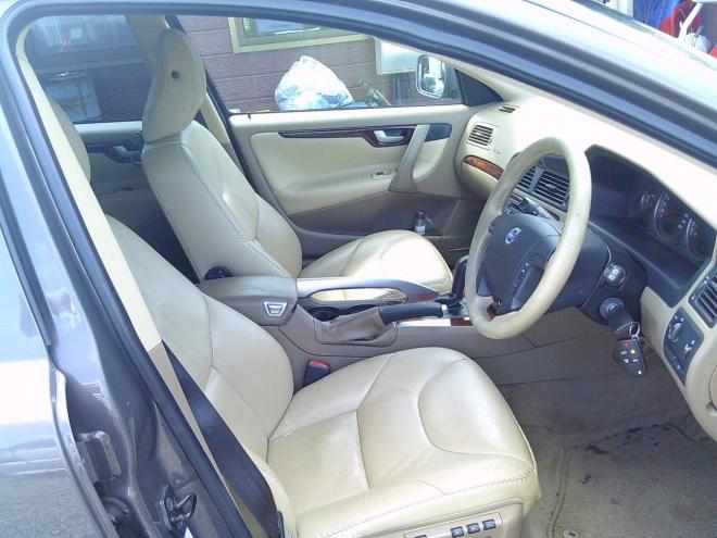 ボルボXC70 2.5T 4WD 2500 5Dr