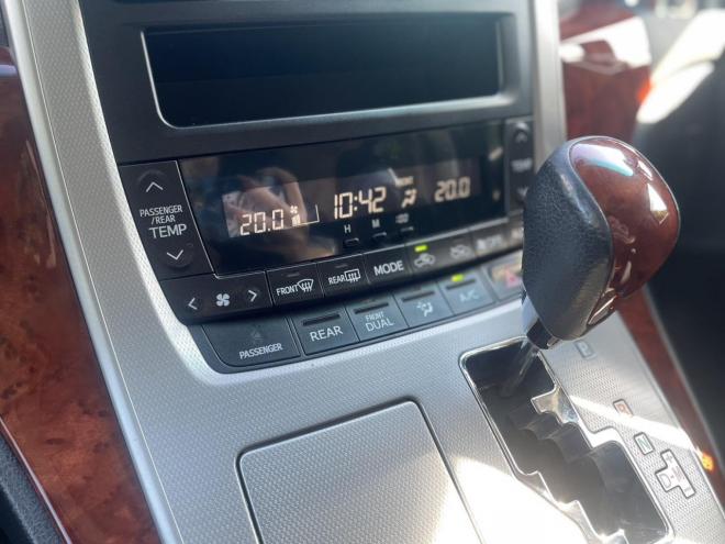 ヴェルファイア2.4Z 4WD 2400 5Dr