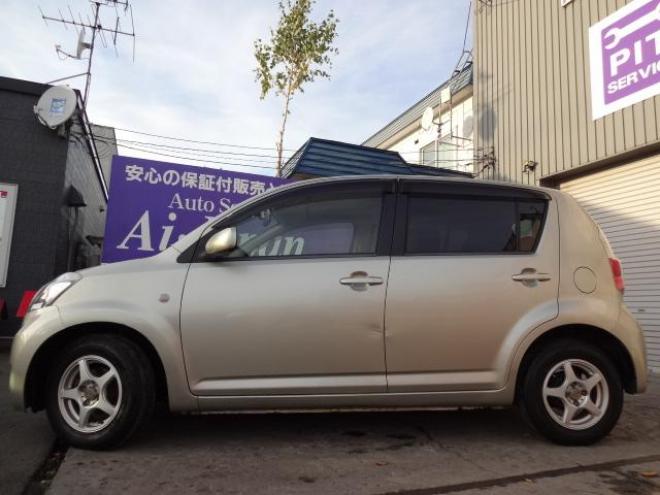 パッソXイロドリ　走行50000キロ　外装サビ無し　車検R７年２月！ 4WD 1000 5Dr