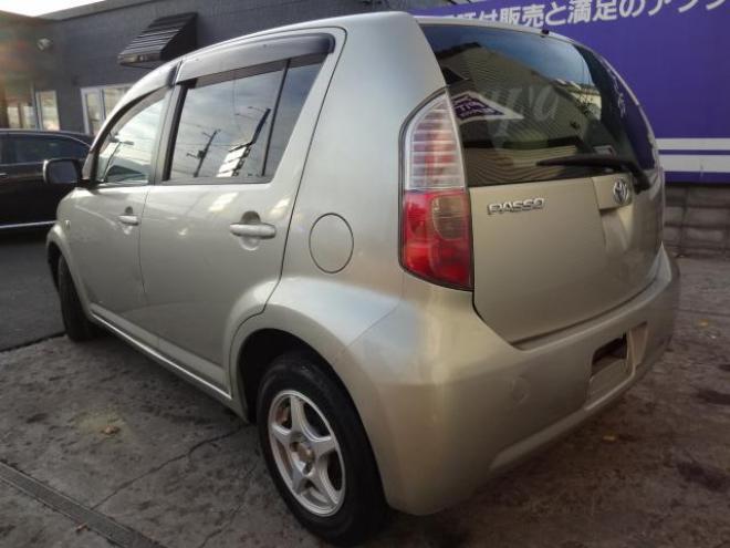 パッソXイロドリ　走行50000キロ　外装サビ無し　車検R７年２月！ 4WD 1000 5Dr