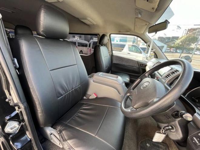 ハイエースワゴン ＧＬ　ワゴンＧＬ４ＷＤ４型フェイス３ナンバー１０人乗りパワースライドドア付き４１５コブラクリーンルックＦスポ４１５バッドラッカー１６インチブラックレザー調シートカバー 4WD 2700 4Dr