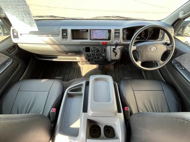 ハイエースワゴン ＧＬ　ワゴンＧＬ４ＷＤ４型フェイス３ナンバー１０人乗りパワースライドドア付き４１５コブラクリーンルックＦスポ４１５バッドラッカー１６インチブラックレザー調シートカバー 4WD 2700 4Dr