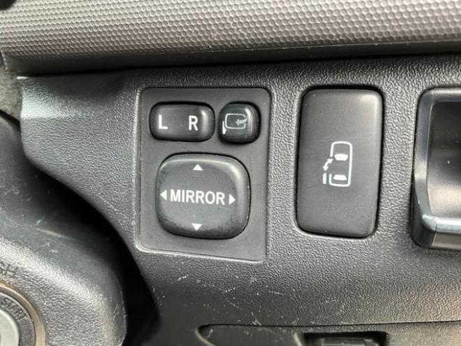 ハイエースワゴン ＧＬ　ワゴンＧＬ４ＷＤ４型フェイス３ナンバー１０人乗りパワースライドドア付き４１５コブラクリーンルックＦスポ４１５バッドラッカー１６インチブラックレザー調シートカバー 4WD 2700 4Dr