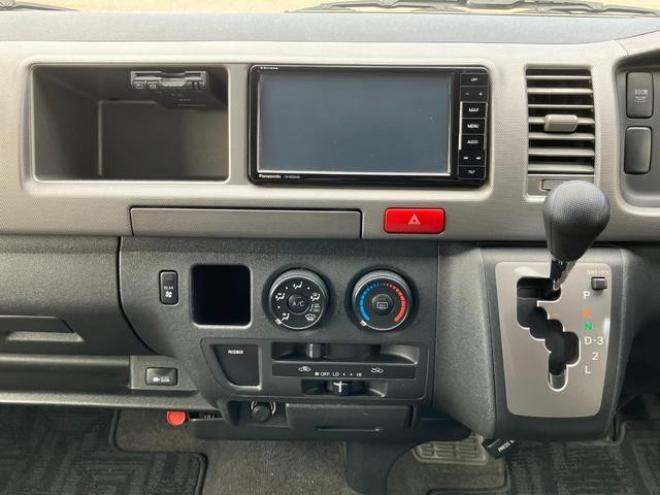 ハイエースワゴン ＧＬ　ワゴンＧＬ４ＷＤ４型フェイス３ナンバー１０人乗りパワースライドドア付き４１５コブラクリーンルックＦスポ４１５バッドラッカー１６インチブラックレザー調シートカバー 4WD 2700 4Dr