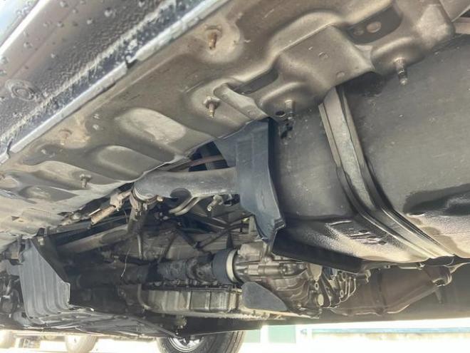 ハイエースワゴン ＧＬ　ワゴンＧＬ４ＷＤ４型フェイス３ナンバー１０人乗りパワースライドドア付き４１５コブラクリーンルックＦスポ４１５バッドラッカー１６インチブラックレザー調シートカバー 4WD 2700 4Dr