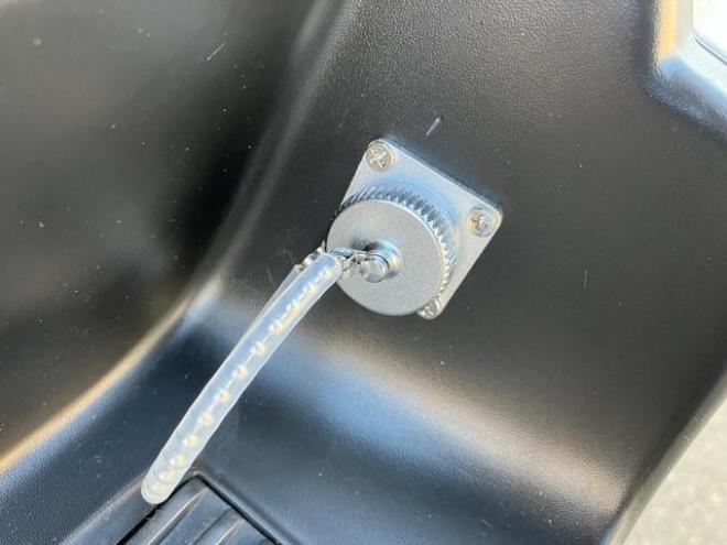 レジアスエースバン ロングＤＸ　ハイルーフ　トヨタＴＥＣＳ特装車ベース１ナンバー２段ベッド付き外部電源６人リヤクーラーリヤヒーターディーゼル４ＷＤセカンドシートダークプライム 4WD 2500(D) 4Dr