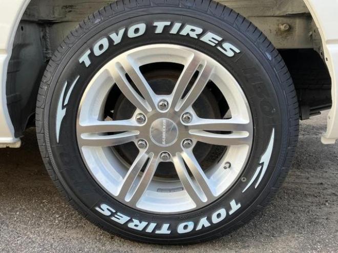 レジアスエースバン ロングＤＸ　ハイルーフ　トヨタＴＥＣＳ特装車ベース１ナンバー２段ベッド付き外部電源６人リヤクーラーリヤヒーターディーゼル４ＷＤセカンドシートダークプライム 4WD 2500(D) 4Dr