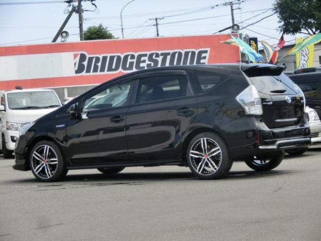 プリウスαＳ　１８インチＡＷ新品　純正ナビ　ＴＶ　Ｂモニター　ＥＴＣ 2WD 1800 5Dr