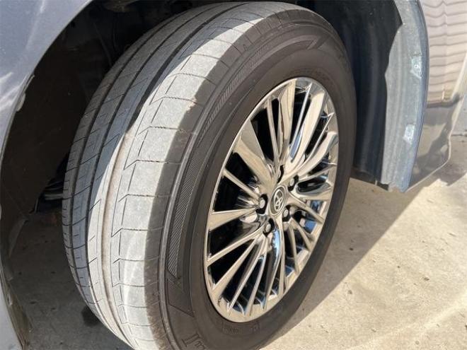 アルファードハイブリッドエグゼクティブラウンジ 4WD 2500 5Dr