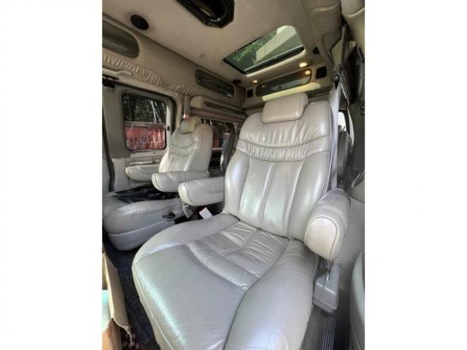 GMCサバナ 　エクスプローラー　リミテッドｓｅ　４ＷＤ 4WD 5300 4Dr