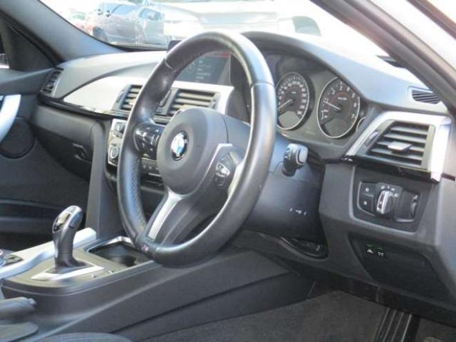 BMW3シリーズ 320i xドライブ Mスポーツ 4WD　 正規輸入車 2000