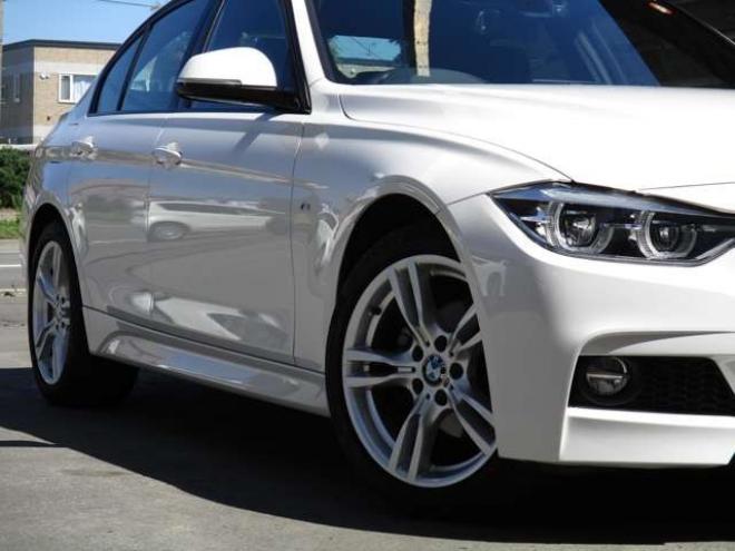 BMW3シリーズ 320i xドライブ Mスポーツ 4WD　 正規輸入車 2000