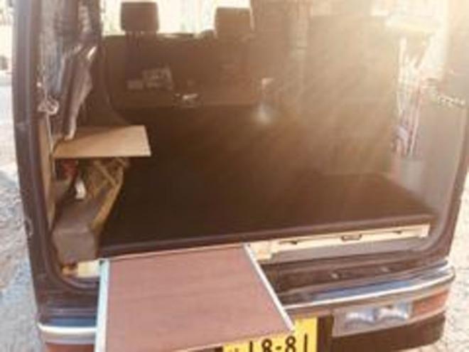 アトレーワゴン カスタムターボR 4WD　キャンピング 引き出しテーブル 天井床収納 660