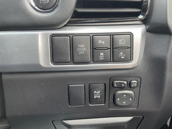 エスティマアエラス 4WD 2400 5Dr