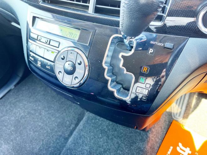 エスティマ2.4アエラス 4WD　ローンが不安な方＜優遇ローン＞　1年保証付　本州仕入　社外オーディオ　バックカメラ　