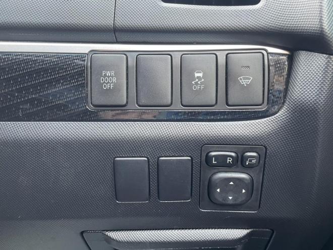 エスティマアエラス 4WD 2400 5Dr