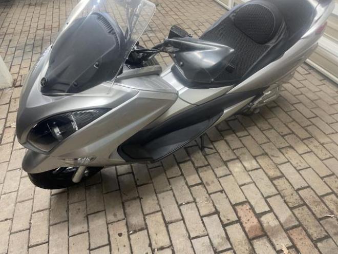 YAMAHAマジェスティ250
