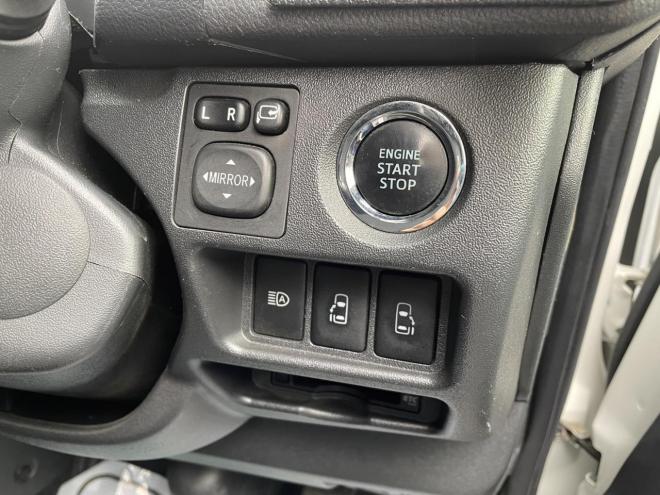 レジアスエースロングスーパーGL　ダークプライム 4WD 2800 5Dr