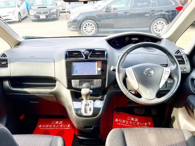 セレナ2.0HスターVセレクション+Safety 4WD　ローンが不安な方＜優遇ローン＞１年保証　本州仕入　寒冷地 純正ナビ　カメラ　HID　