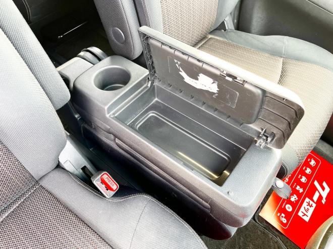 セレナ2.0HスターVセレクション+Safety 4WD　ローンが不安な方＜優遇ローン＞１年保証　本州仕入　寒冷地 純正ナビ　カメラ　HID　