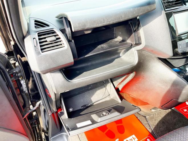 セレナ2.0HスターVセレクション+Safety 4WD　ローンが不安な方＜優遇ローン＞１年保証　本州仕入　寒冷地 純正ナビ　カメラ　HID　