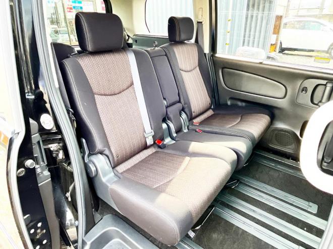 セレナ2.0HスターVセレクション+Safety 4WD　ローンが不安な方＜優遇ローン＞１年保証　本州仕入　寒冷地 純正ナビ　カメラ　HID　