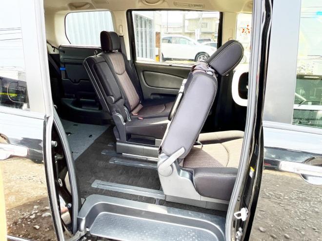 セレナ2.0HスターVセレクション+Safety 4WD　ローンが不安な方＜優遇ローン＞１年保証　本州仕入　寒冷地 純正ナビ　カメラ　HID　