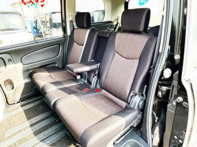 セレナ2.0HスターVセレクション+Safety 4WD　ローンが不安な方＜優遇ローン＞１年保証　本州仕入　寒冷地 純正ナビ　カメラ　HID　