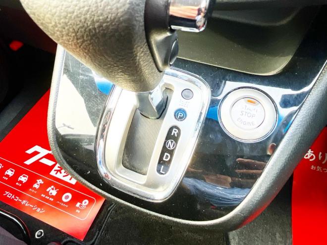 セレナ2.0HスターVセレクション+Safety 4WD　ローンが不安な方＜優遇ローン＞１年保証　本州仕入　寒冷地 純正ナビ　カメラ　HID　