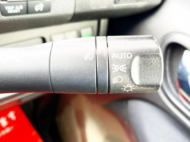 セレナ2.0HスターVセレクション+Safety 4WD　ローンが不安な方＜優遇ローン＞１年保証　本州仕入　寒冷地 純正ナビ　カメラ　HID　
