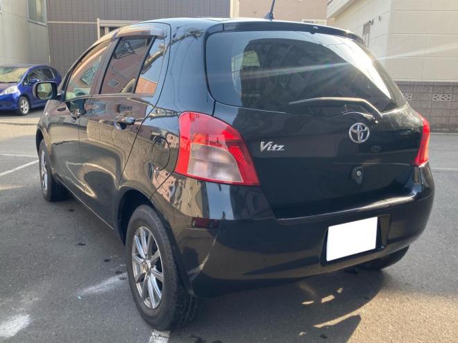 ヴィッツFタイプ 4WD 1300 5Dr