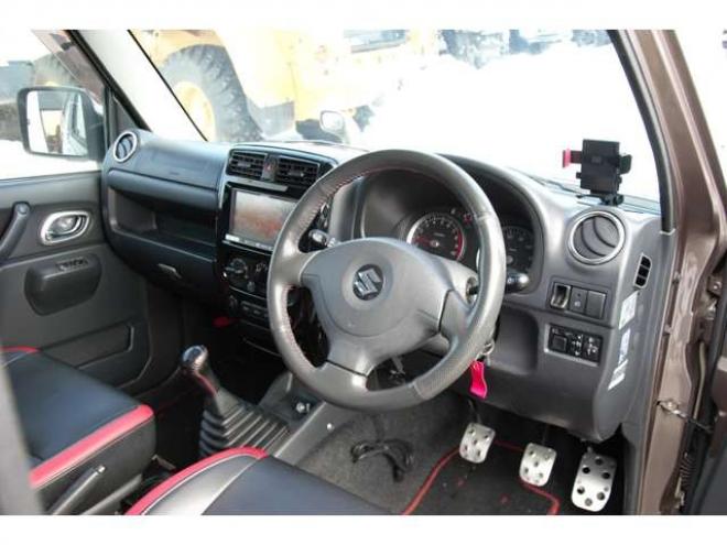 ジムニークロスアドベンチャー 4WD　本州仕入　9型　地デジ　ナビ 660