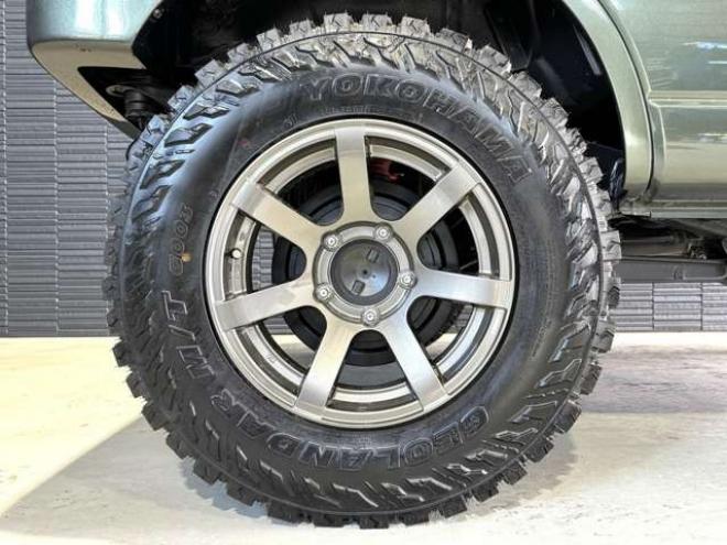 ジムニーランドベンチャー 4WD　本州仕入　リフトアップ　16インチAW 660
