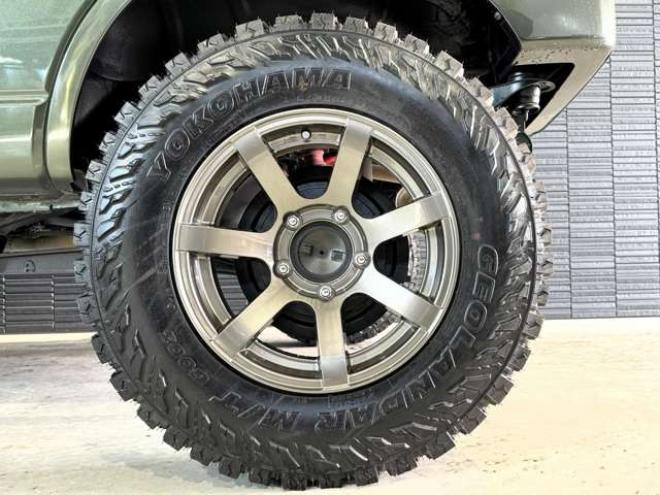 ジムニーランドベンチャー 4WD　本州仕入　リフトアップ　16インチAW 660