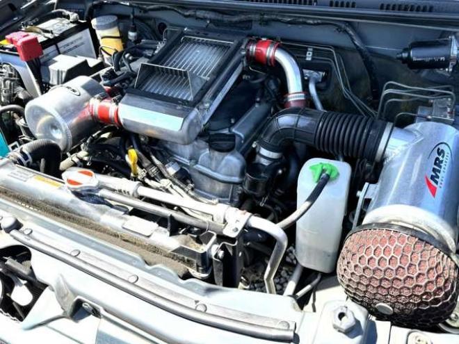 ジムニーランドベンチャー 4WD　10型　本州仕入　タニグチリフトアップ 660