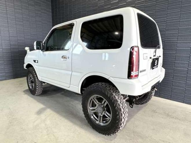ジムニーランドベンチャー 4WD　本州仕入　リフトアップ 660