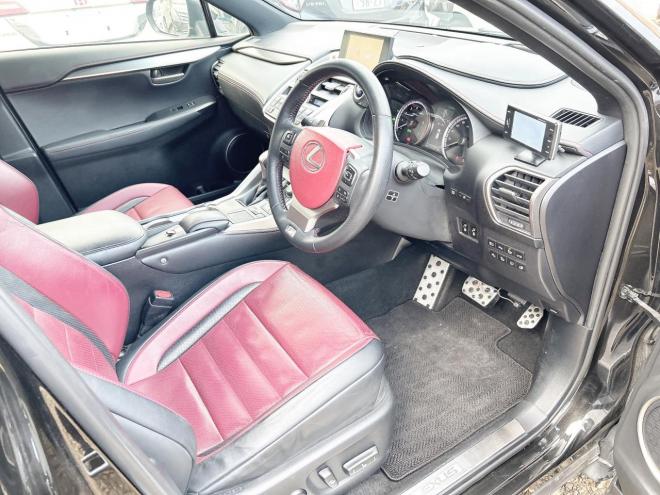 レクサスNX　300h Fスポーツ 4WD　ローンが不安な方＜優遇ローン＞　本州仕入　ナビTV　サンルーフ　本革シート 4WD