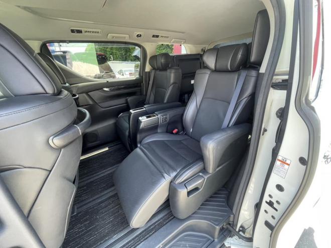 アルファードハイブリッドSRCパッケージ 4WD 2500 5Dr