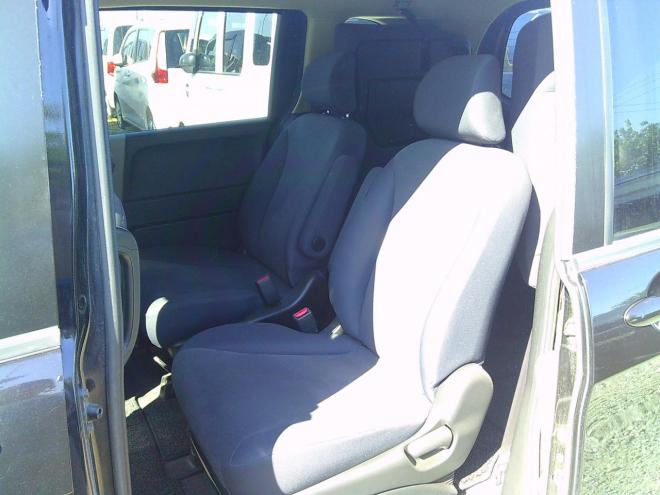 フリードGエアロパッケージ 4WD 1500 5Dr